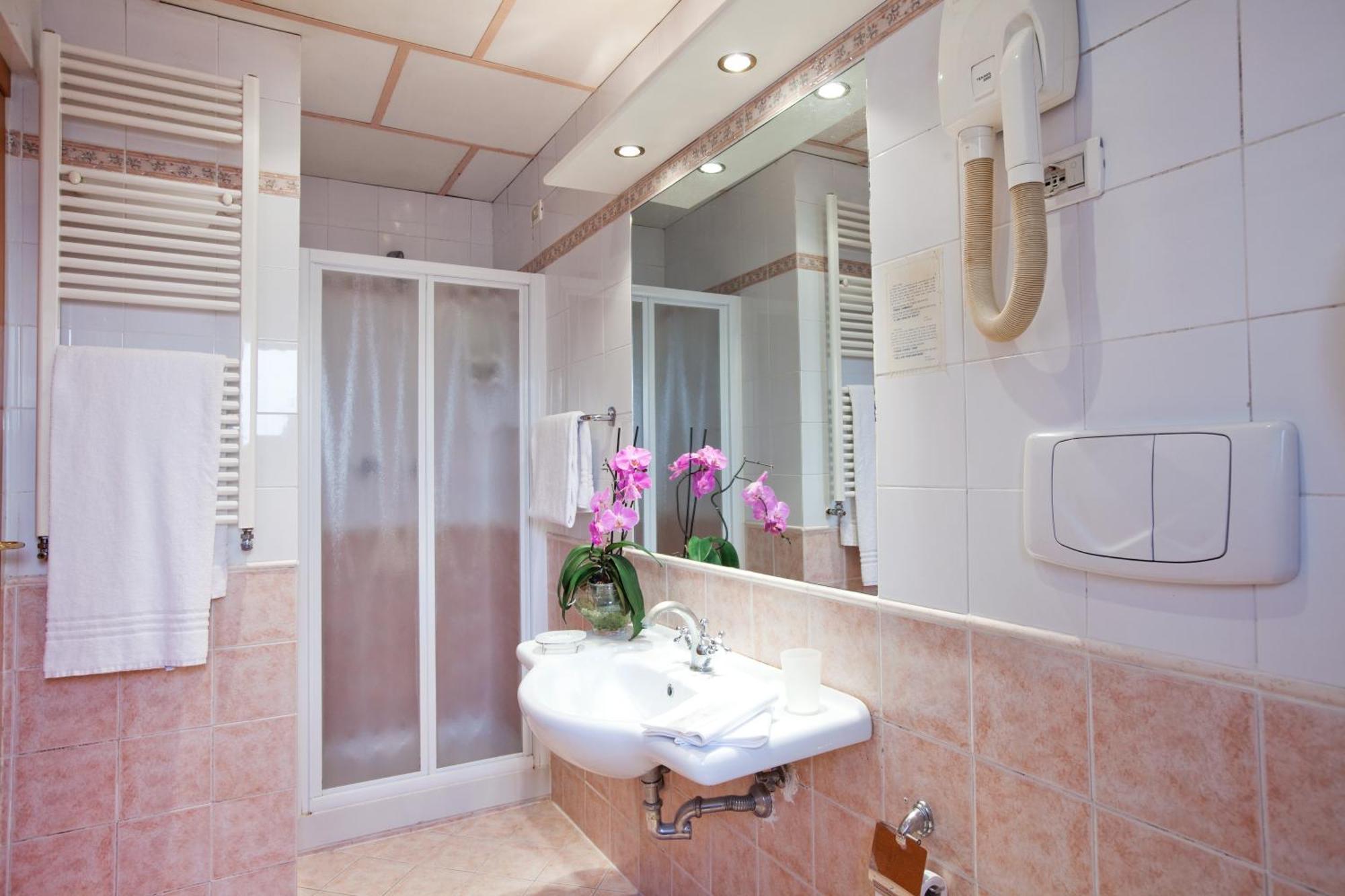 Hotel Delle Muse Roma Ngoại thất bức ảnh